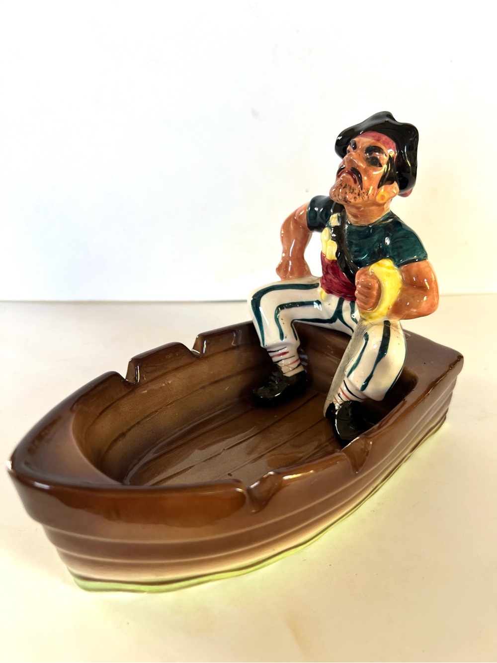 Antique ashtray 1960’s Swank vintage pirate Sailor collectible retro charm EUC - Picture 3 of 7